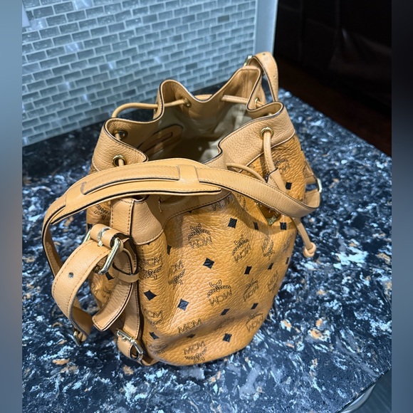 MCM Visetos Medium Drawstring 
Bucket Bag in Cognac. EUC - Picture 5 of 15